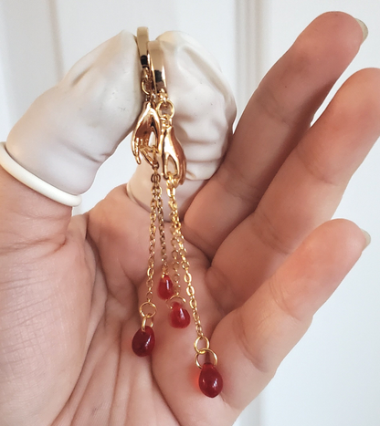 RED-HANDED EARRINGS